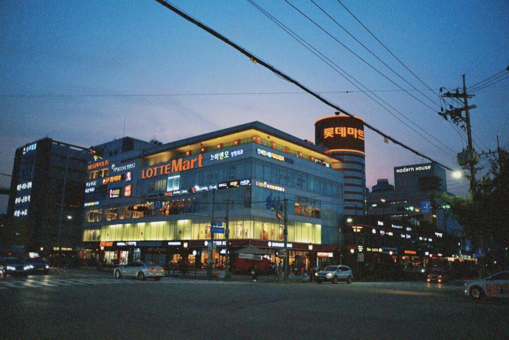 폐역 카페 투어 — 옛 기차역 카페 외관
