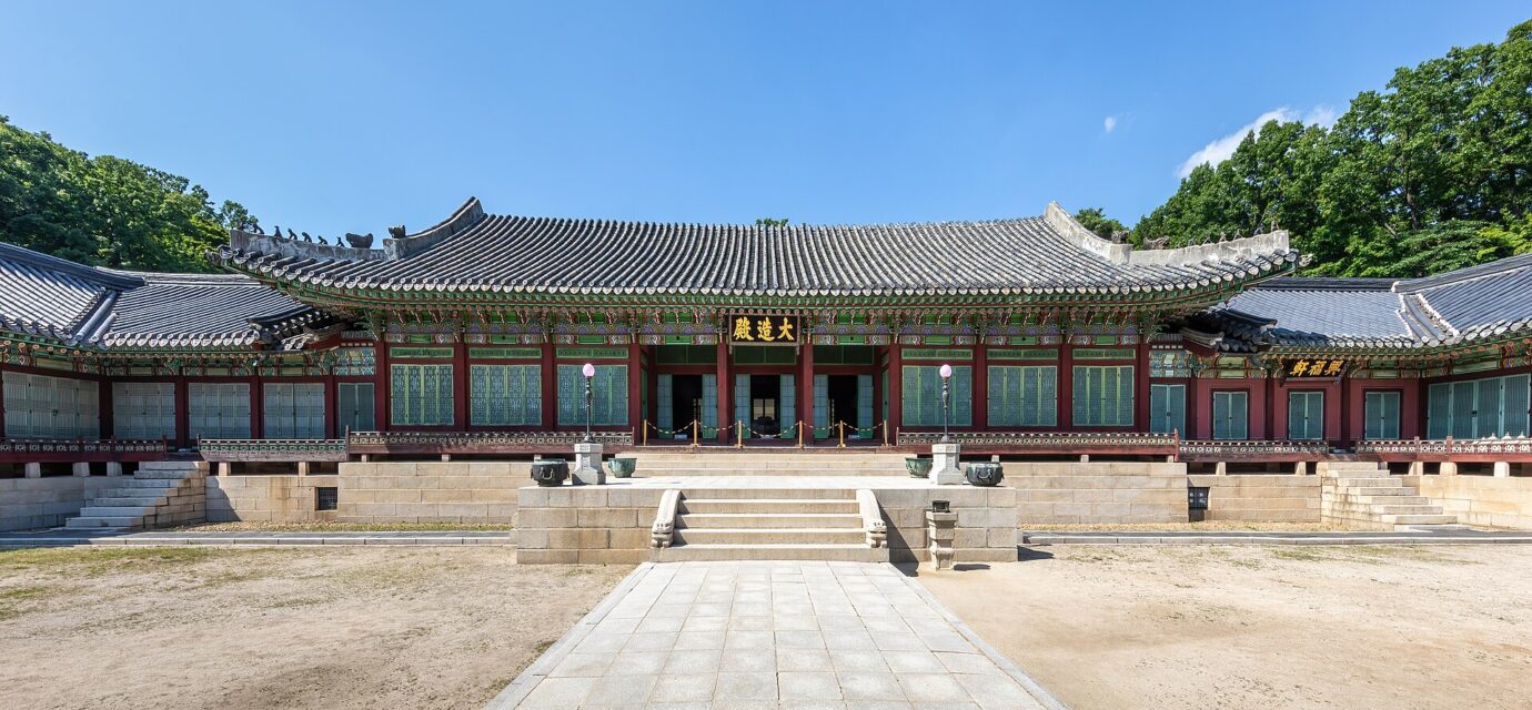 한국 유네스코 여행지 1순위 창덕궁 대조전 외관 ― 서울 종로 (Photo: Basile Morin / Wikimedia Commons CC BY-SA 4.0)