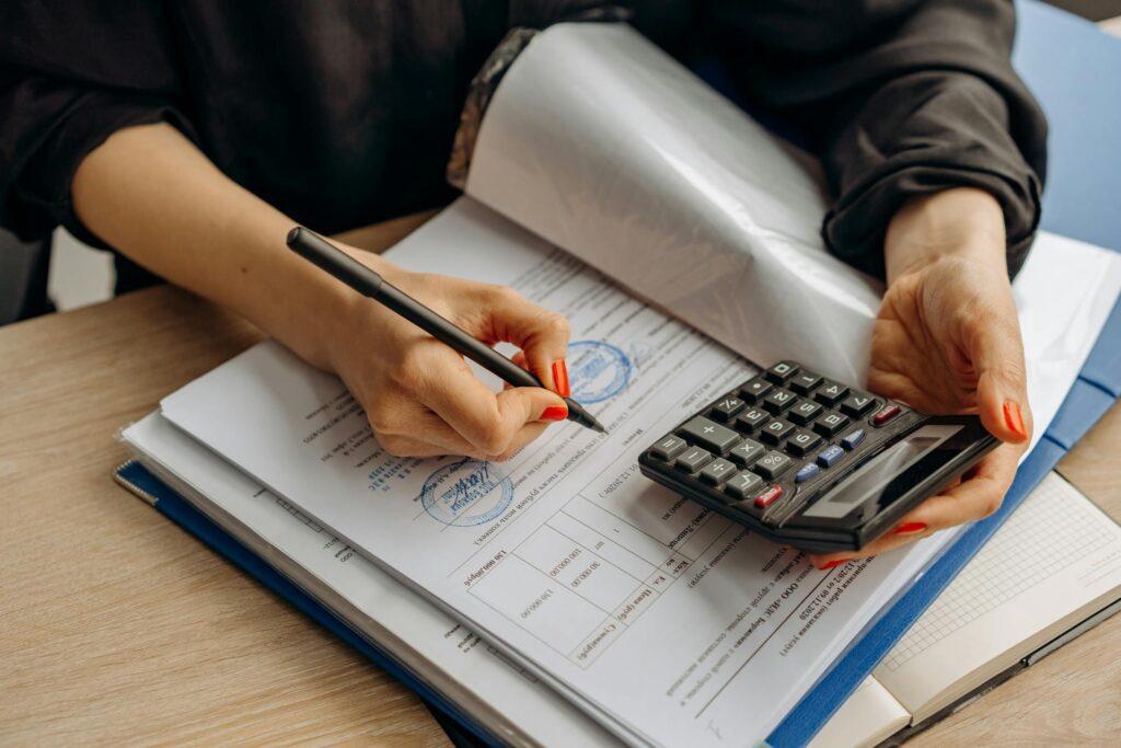 Tax accountant consultation for foreigner income tax filing