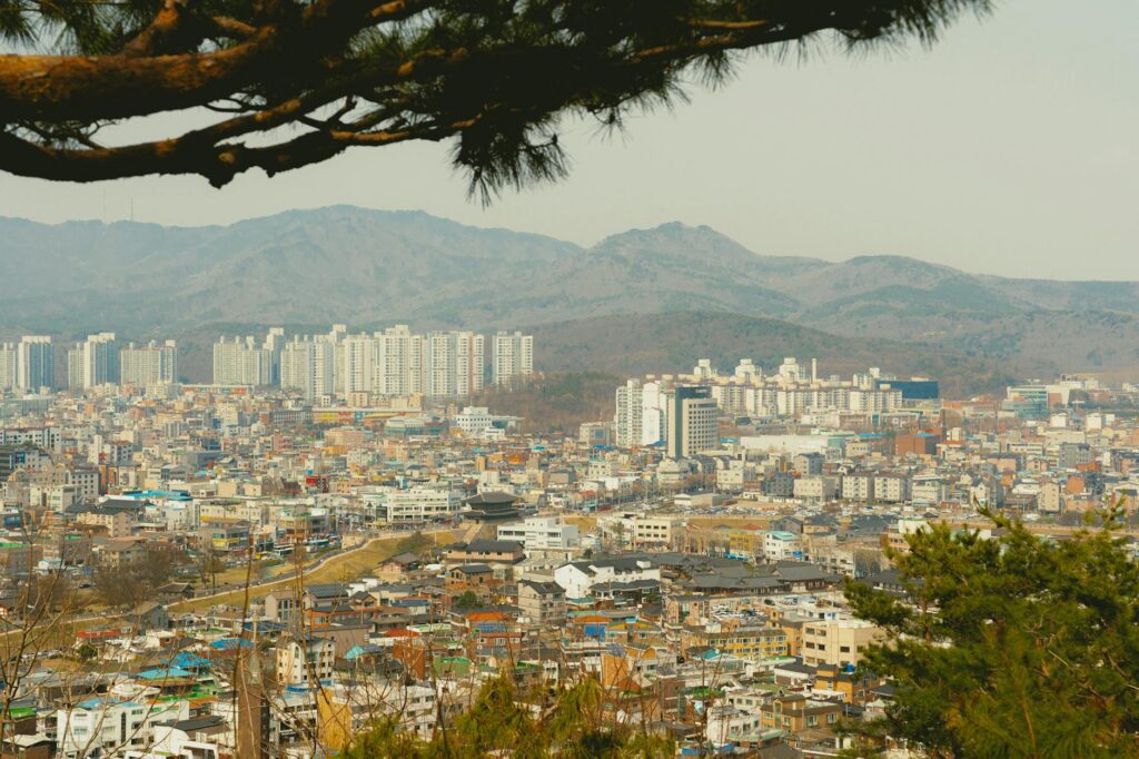 군산 근대역사거리 레트로 도시 여행 분위기를 담은 거리 풍경