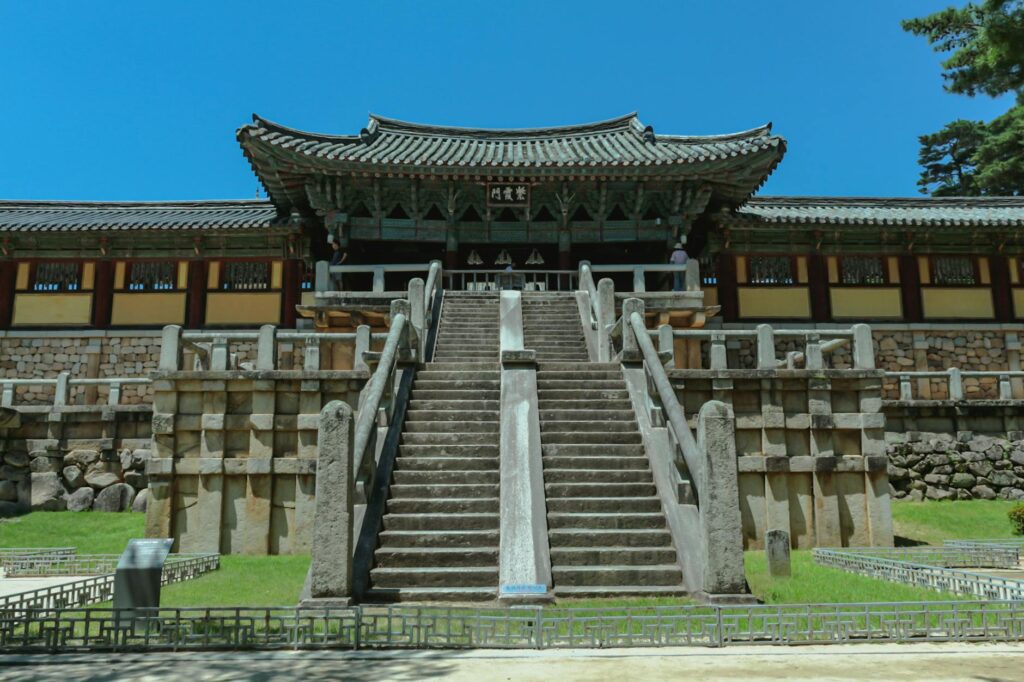 울산 대왕암공원 출렁다리와 동해 일출 풍경