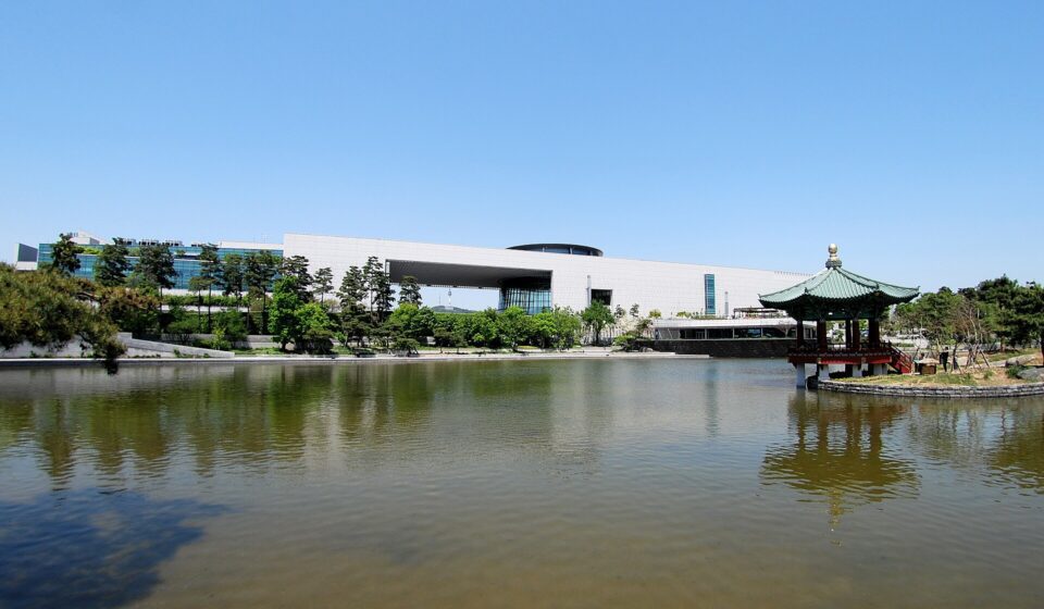 한국 역사 박물관 코스: 서울 국립중앙박물관 전경