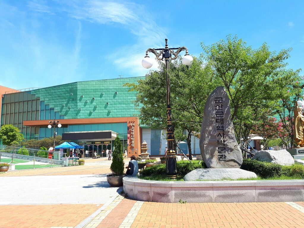 군산 근대역사거리 추천 동선의 거리 풍경과 근대 건축물