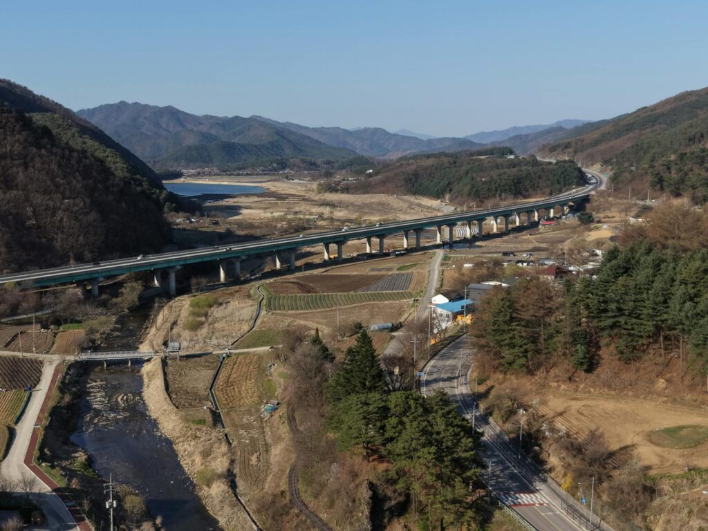 군산 바다 근대 건축 코스 새만금 방조제 도로