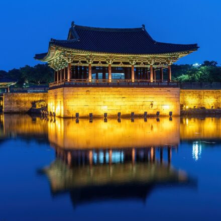 경주 당일치기 1박2일 야경 명소 동궁과 월지 반영