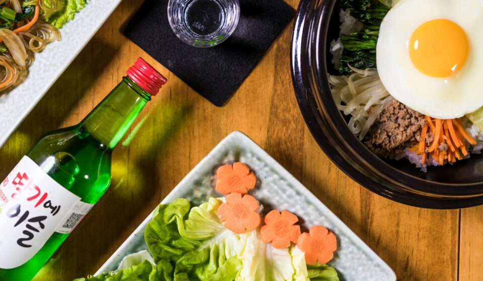 전주 비빔밥 막걸리 투어 안주 차림, 막걸리 한 주전자에 함께 나오는 전 종류 안주