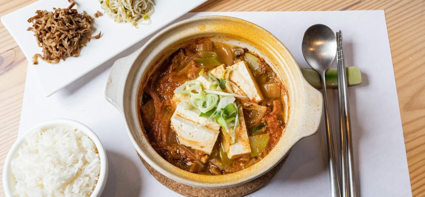 한국 비건 채식 식당 두부 야채 한 상