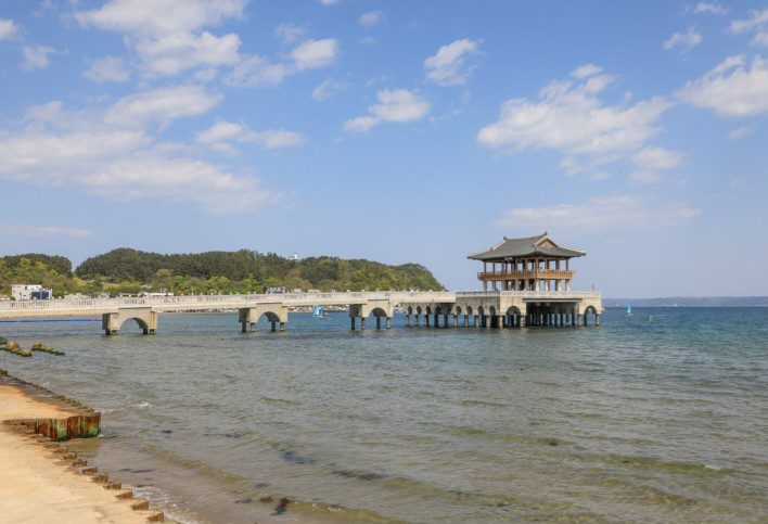 Pohang Yeongildae night walk — Yeongildae Beach sand strip and pavilion view