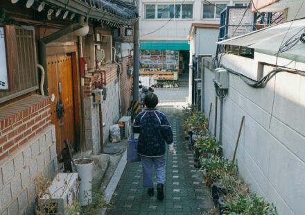 서촌 산책 코스 — 경복궁역 인근 한옥 골목 풍경