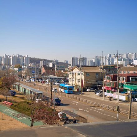 수도권 주말 나들이 대표 풍경 - 서울 도심과 근교 공원 전경
