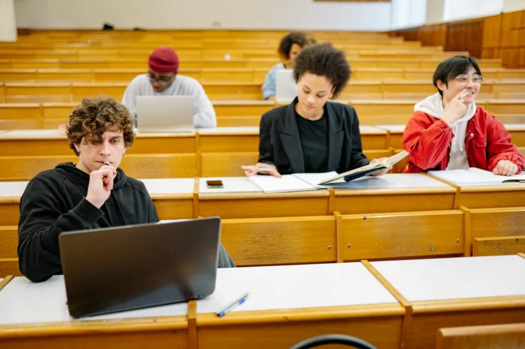 Korean university course registration strategy add drop window students