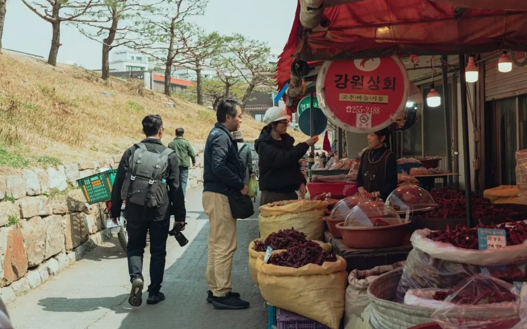 전주 카페 골목 남부시장 인근 거리 풍경