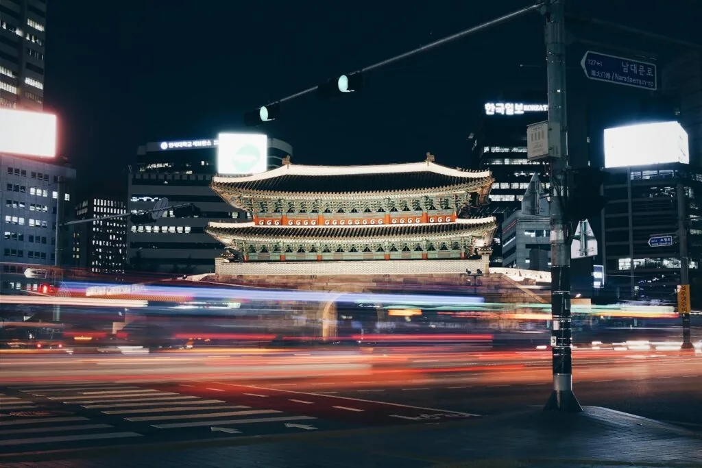 Seoullo 7017 course — Sungnyemun night view at Namdaemun photo spot